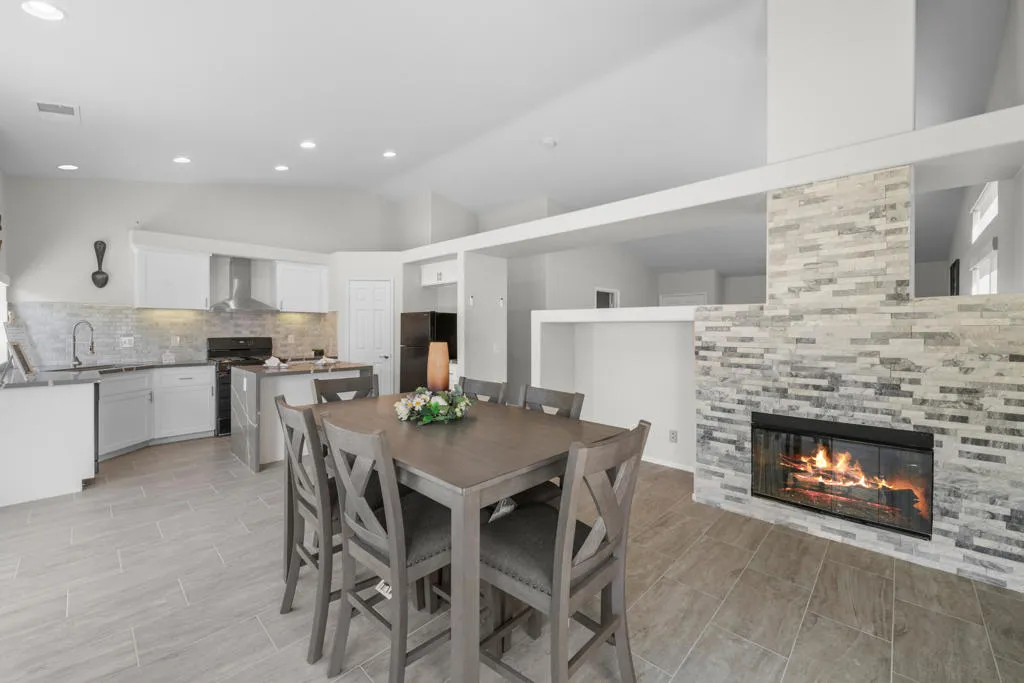 80669 Freedom Avenue, Indio, California 92201 home-pic-11